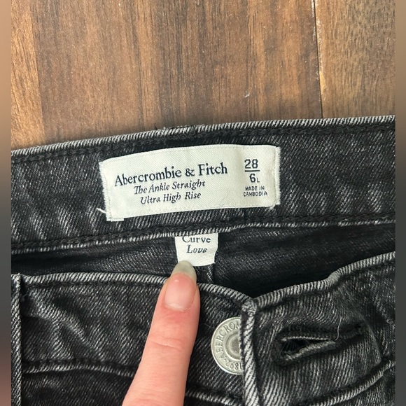 Abercrombie & Fitch Black Ankle Straight Ultra High Rise Jeans Curve Love 28/6 - Picture 4 of 12